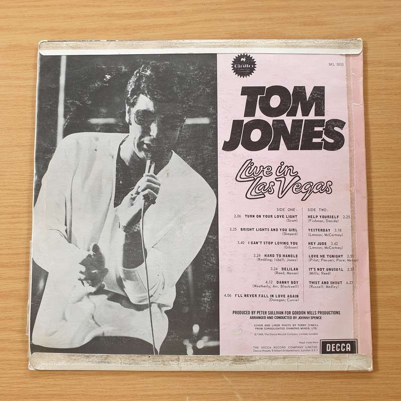 Tom Jones - Live In Las Vegas -  Vinyl LP Record - Opened  - Very-Good- Quality (VG-)