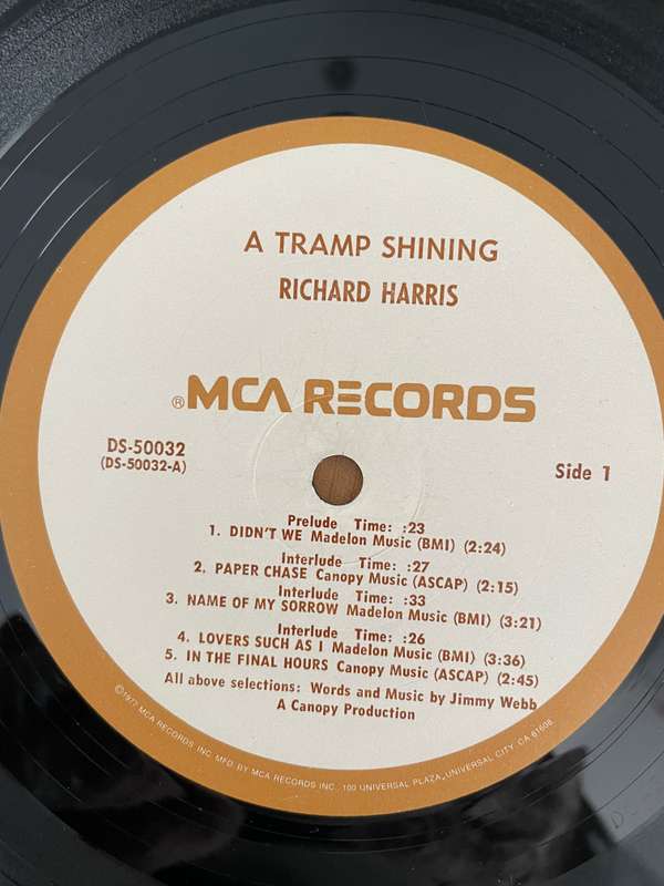 Richard Harris - A Tramp Shining (Dunhill) - Vinyl LP Record - Very-Good Quality (VG)