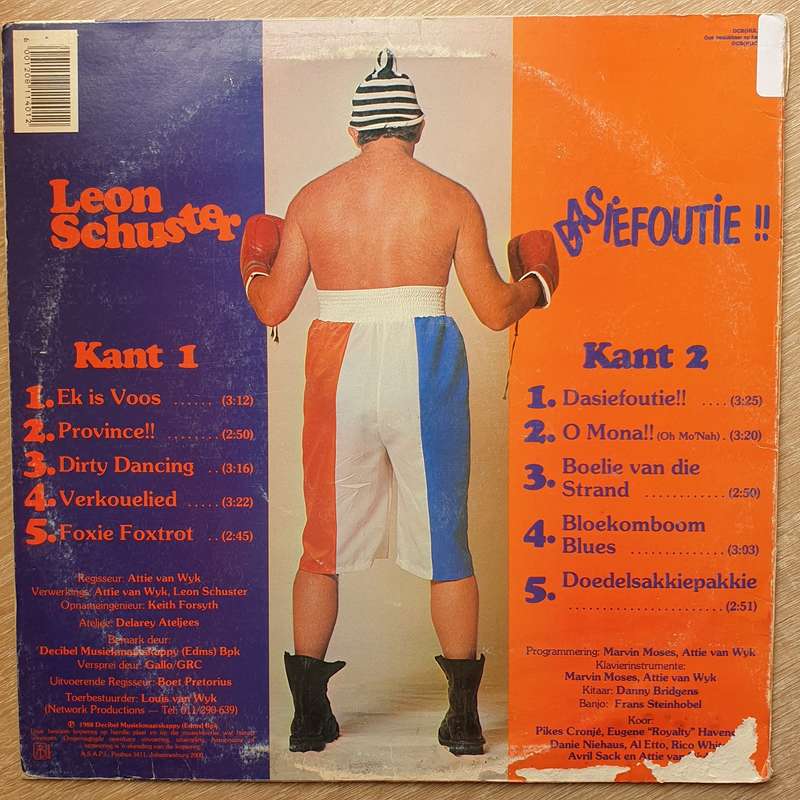 Leon Schuster - Dasie Foutie - Vinyl LP Record - Opened  - Very-Good Quality (VG)