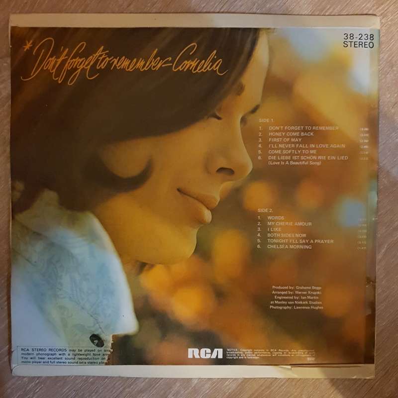 Cornelia - Don't forget to Remember -  Vinyl LP Record - Very-Good+ Quality (VG+)