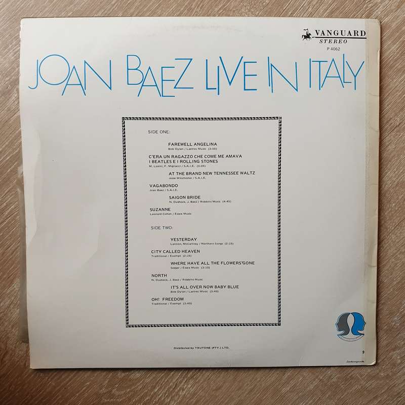 Joan Baez  Live In Italy - Vinyl LP Record - Very-Good+ Quality (VG+)