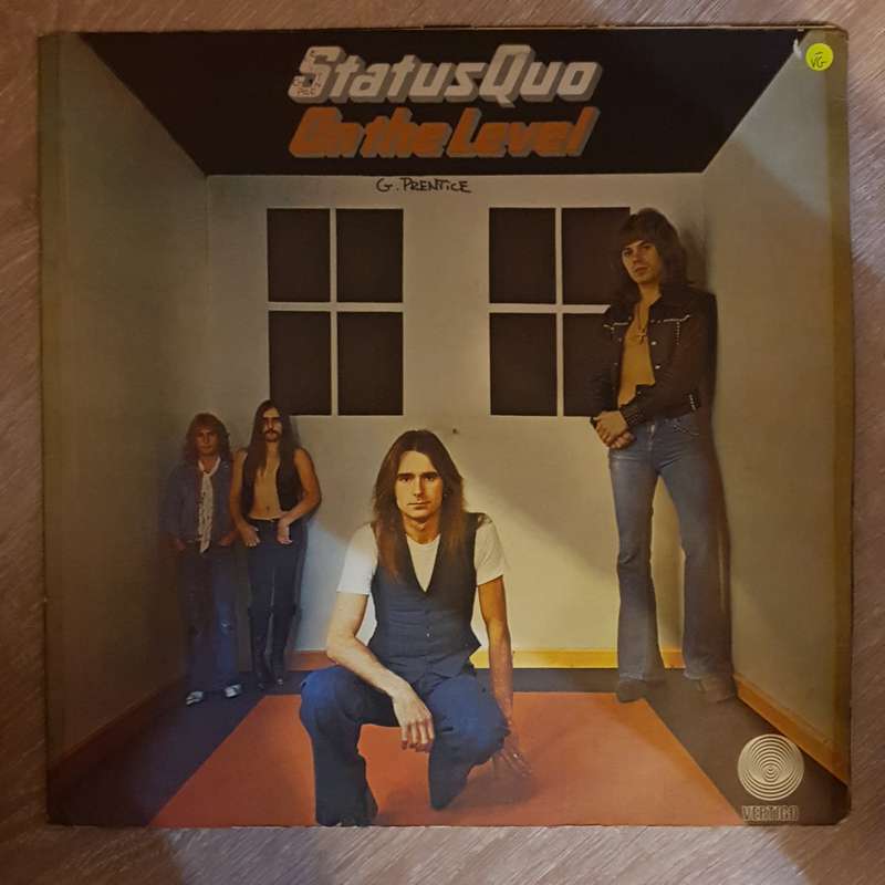 Status Quo - On The Level  - Vinyl LP Record - Opened  - Very-Good- Quality (VG-)