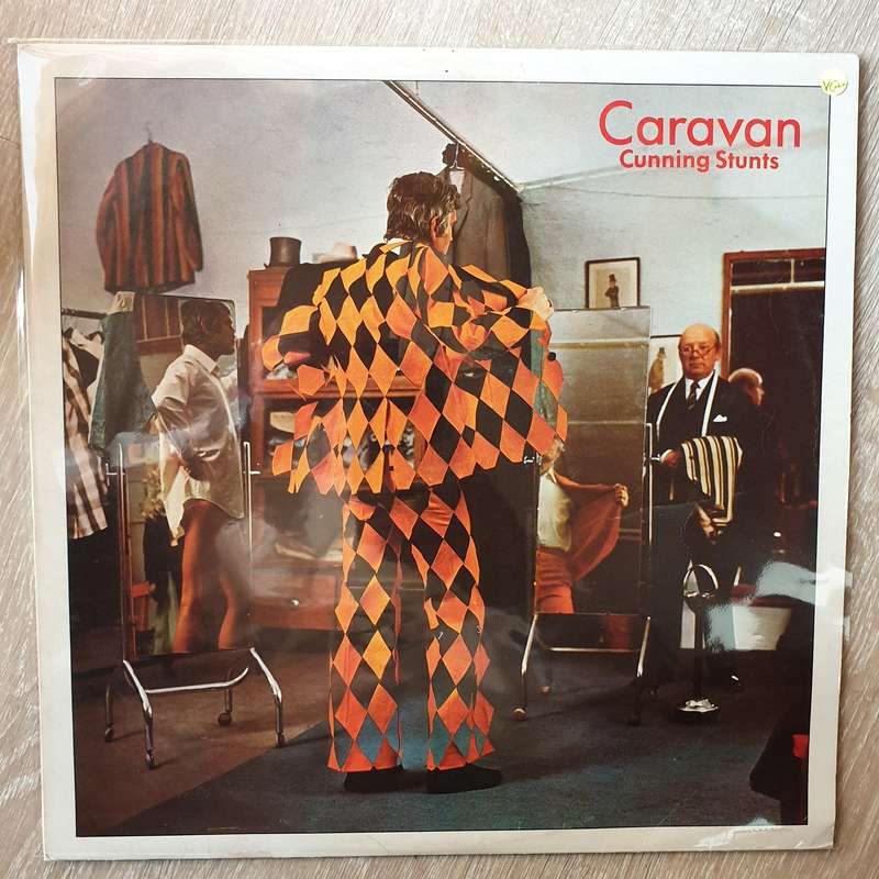 Caravan  Cunning Stunts -  Vinyl LP Record - Very-Good+ Quality (VG+)