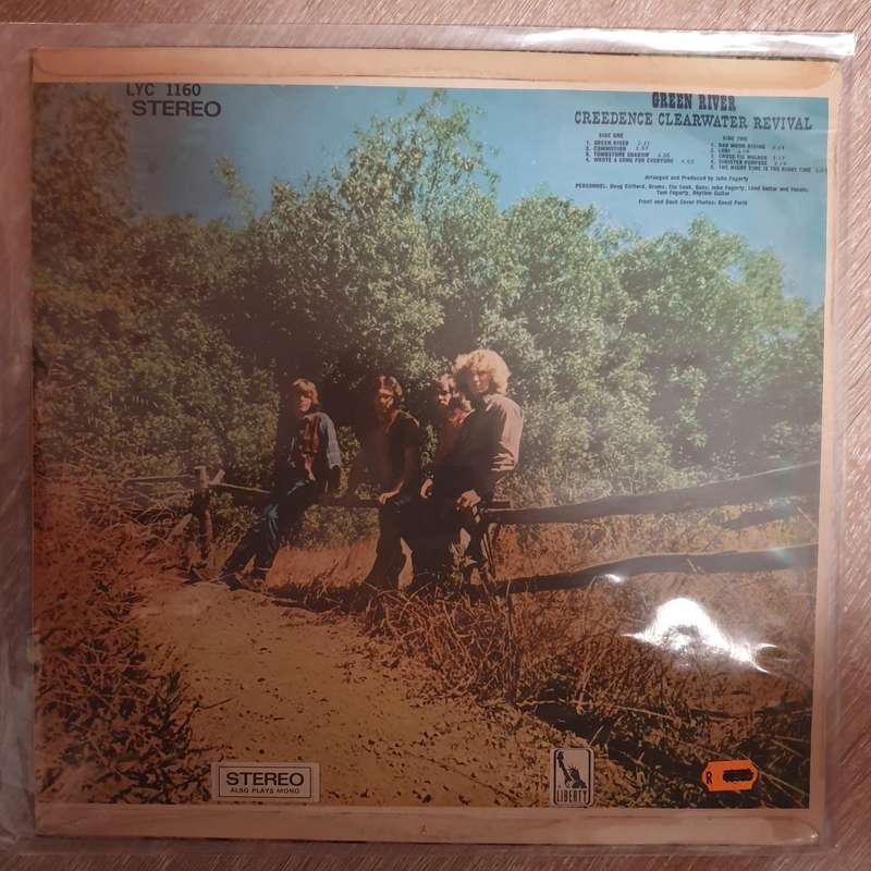 Creedence Clearwater Revival  Green River - Vinyl LP Record - Very-Good+ Quality (VG+)