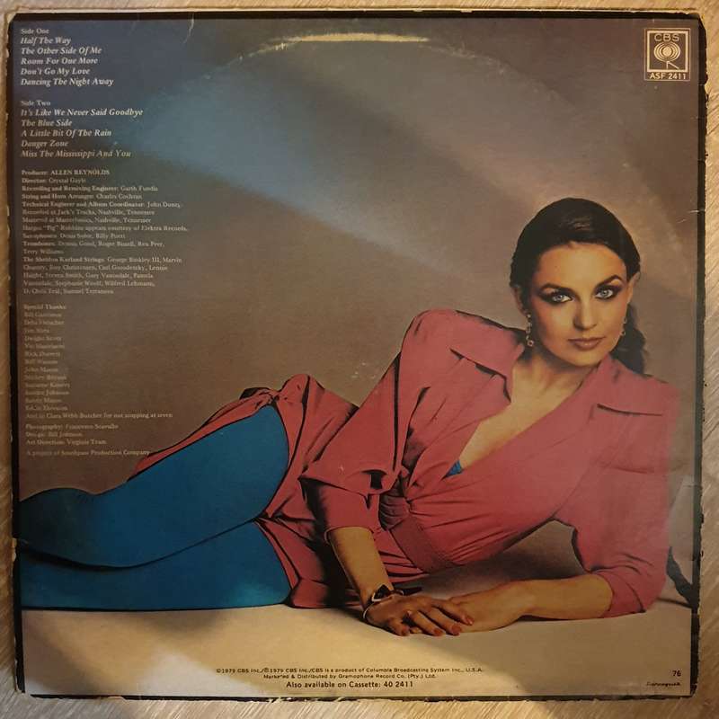 Crystal Gayle - Meet The Mississippi - Vinyl LP Record - Opened  - Very-Good Quality (VG)