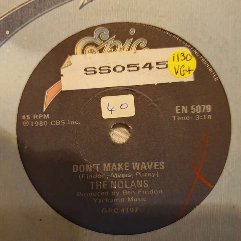 The Nolans  Don't Make Waves - Vinyl 7" Record - Very-Good+ Quality (VG+)