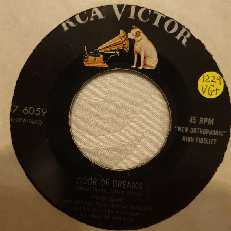 Perry Como  Door Of Dreams / Nobody - Vinyl 7" Record - Very-Good+ Quality (VG+)