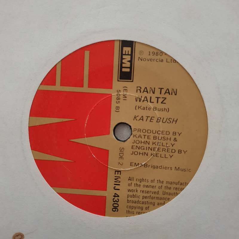 Kate Bush  Babooshka - Vinyl 7" Record - Good Quality (G)
