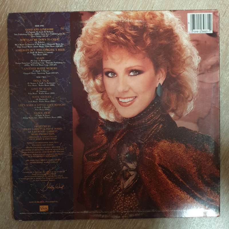 Shelly West  Red Hot -  Vinyl LP Record - Very-Good+ Quality (VG+)