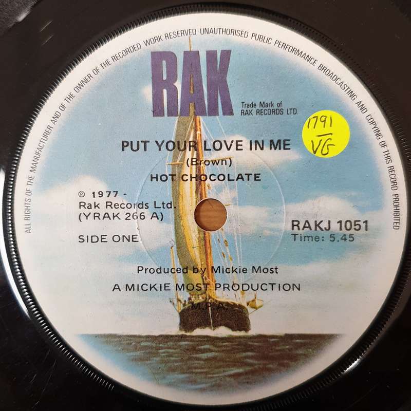 Hot Chocolate  Put Your Love In Me  - Vinyl 7" Record - Very-Good- Quality (VG-)