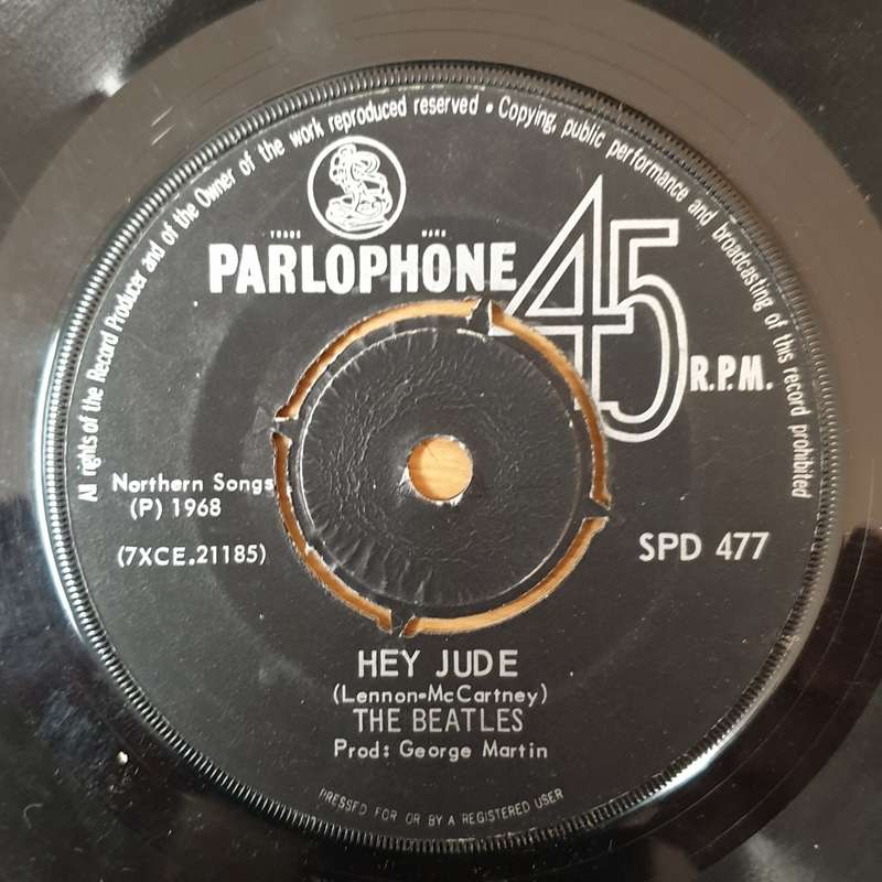 The Beatles  Revolution / Hey Jude - Vinyl 7" Record - Good+ Quality (G+)