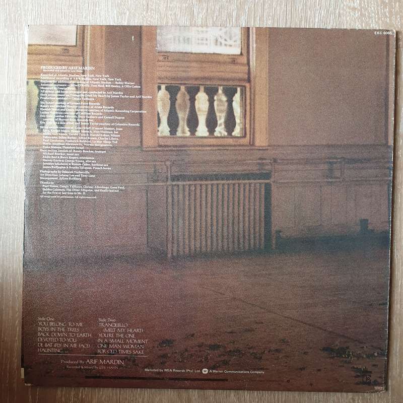 Carly Simon  Boys In The Trees - Vinyl LP Record - Very-Good+ Quality (VG+)