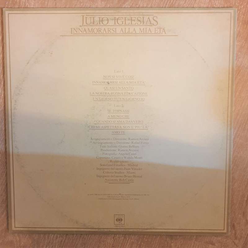 Julio Iglesias  Innamorarsi Alla Mia Eta - Vinyl LP Record - Very-Good+ Quality (VG+)