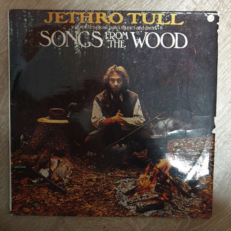 Jethro Tull - Songs from the Wood - Vinyl LP - Very-Good+ Quality (VG+)