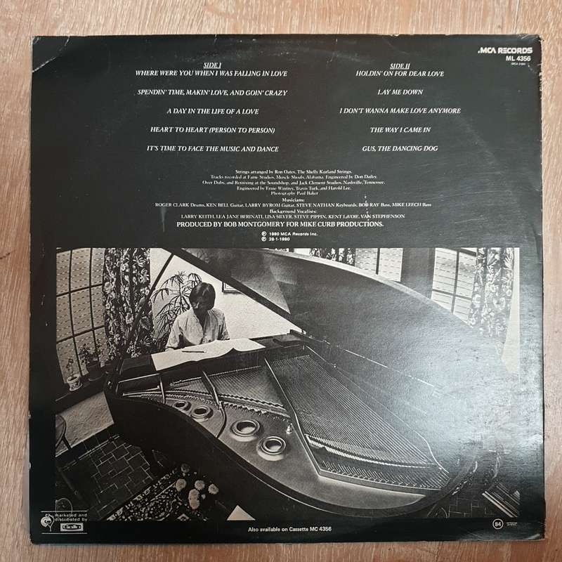 Lobo  Lobo -  Vinyl LP Record - Very-Good+ Quality (VG+)