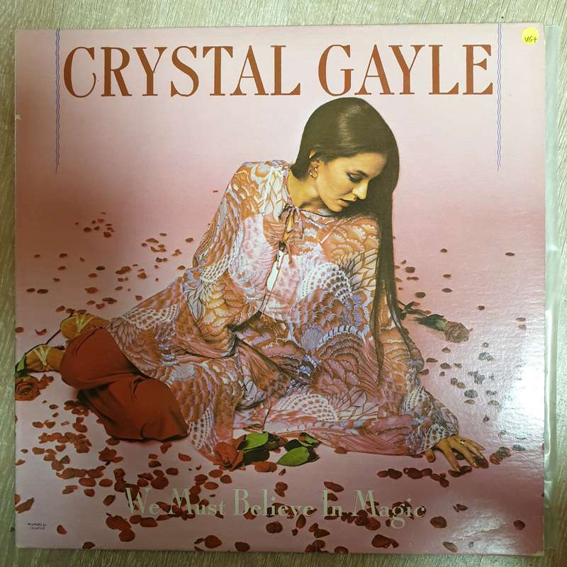 Crystal Gayle  We Must Believe In Magic -  Vinyl LP Record - Very-Good+ Quality (VG+)