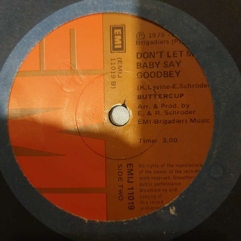 Buttercup  Baby Love Affair - Vinyl 7" Record - Very-Good+ Quality (VG+)