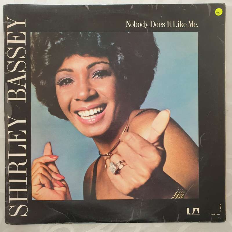 Shirley Bassey - Nobody Does It Like Me  - Vinyl LP Record - Very-Good Quality (VG)