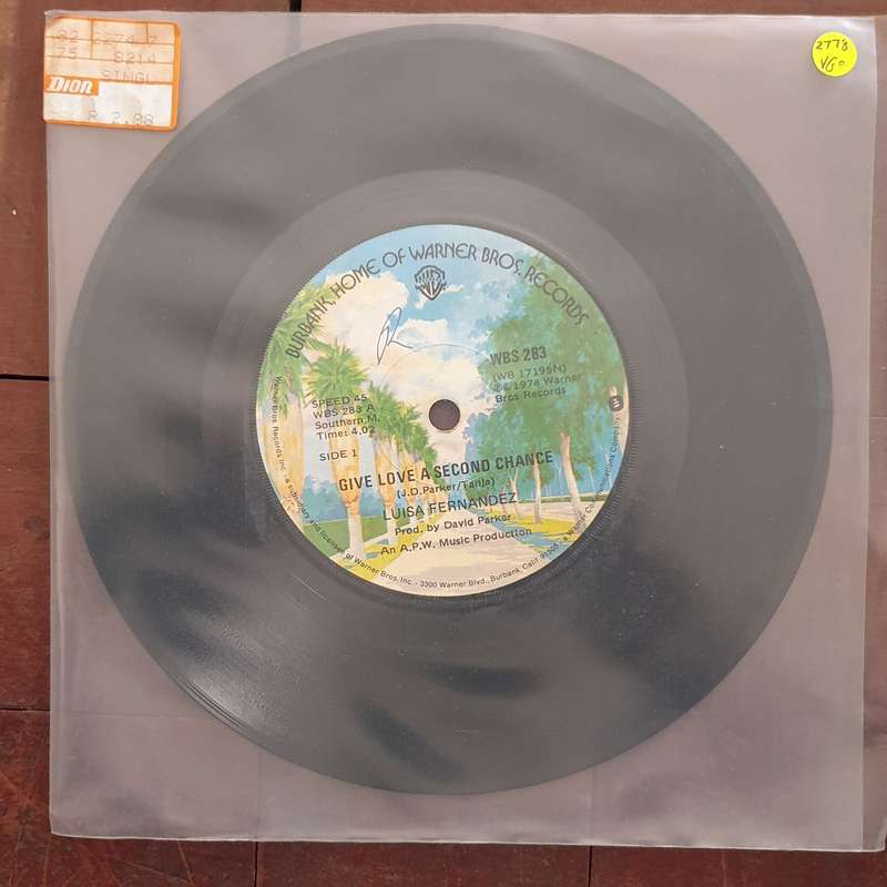Luisa Fernandez  Give Love A Second Chance - Vinyl 7" Record - Very-Good Quality (VG)