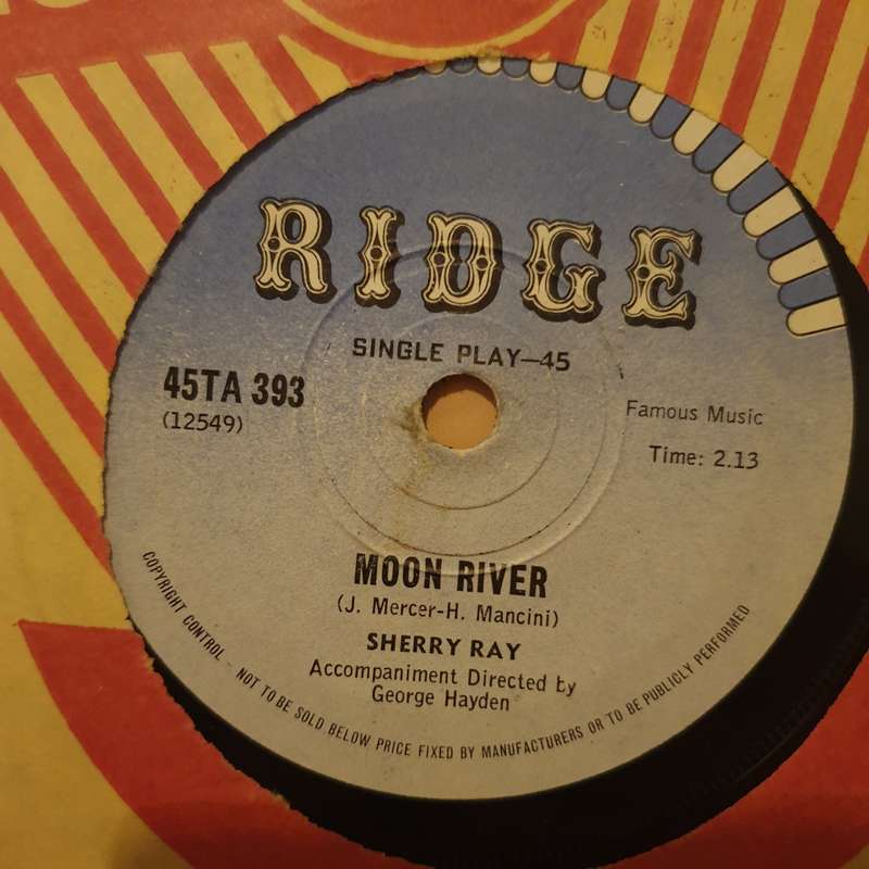 Sherry Ray - When My Little Boy is Smiling - Vinyl 7" Record - Very-Good+ Quality (VG+)