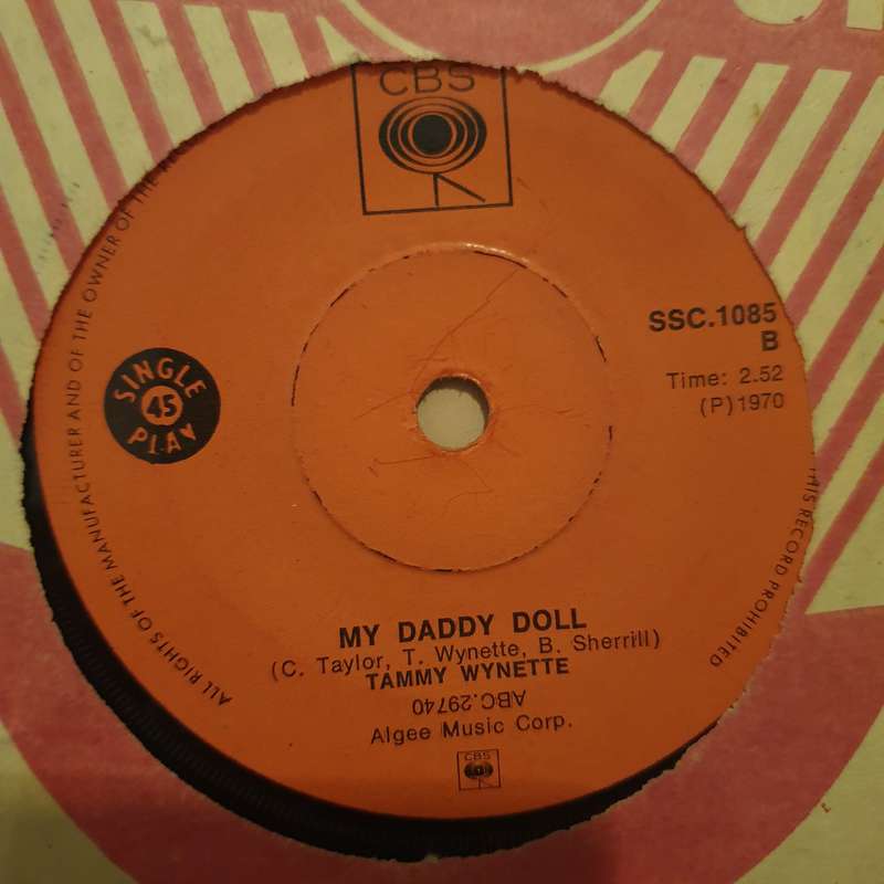 Tammy Wynette  Run, Angel, Run / My Daddy Doll - Vinyl 7" Record - Very-Good+ Quality (VG+)