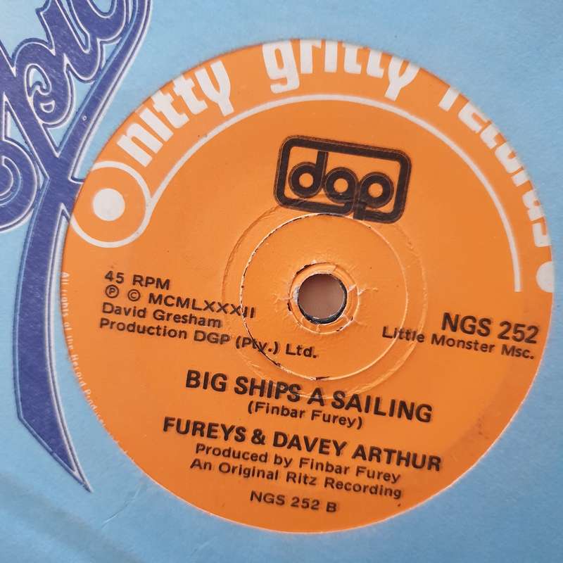 Fureys & Davey Arthur  When You Were Sweet Sixteen / Big Ships A Sailing -  Vinyl 7" Record...