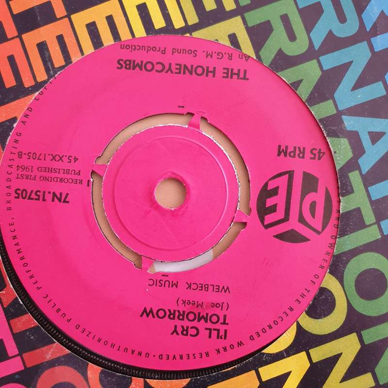 The Honeycombs  Is It Because? - Vinyl 7" Record - Very-Good+ Quality (VG+)