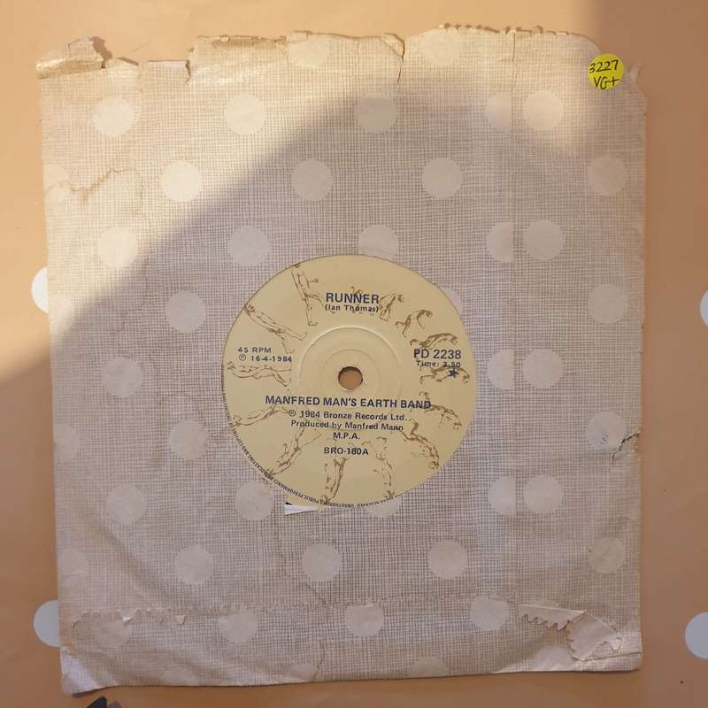 Manfred Mann's Earth Band  Runner -  Vinyl 7" Record - Very-Good+ Quality (VG+)