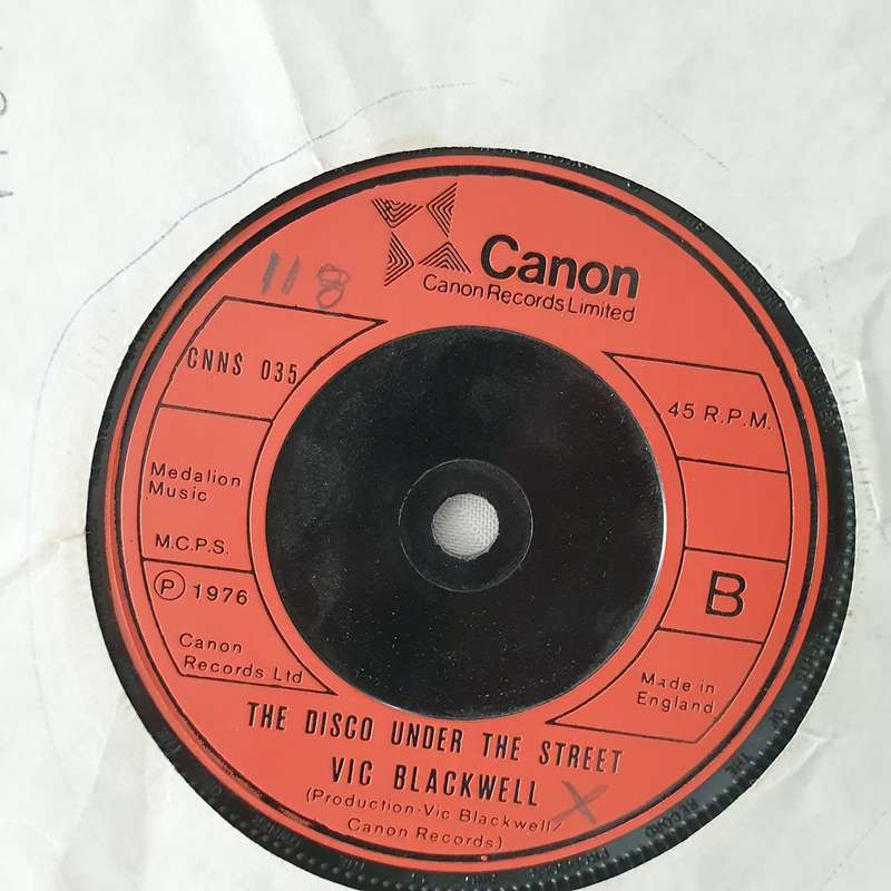 Vic Blackwell  Liverpool Are The Team - Vinyl 7" Record - Very-Good+ Quality (VG+)