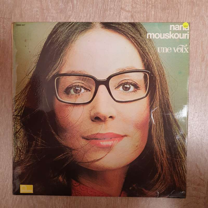 Nana Mouskouri  Une Voix Qui Vient Du Cœur  Vinyl LP Record - Very-Good+ Quality (VG+)