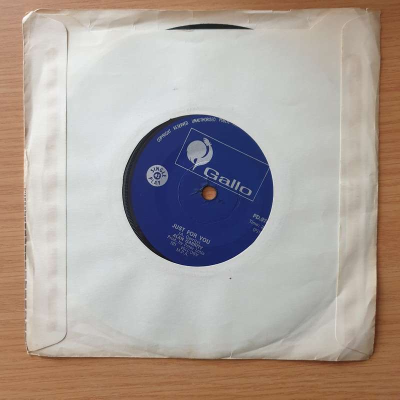 Alan Garrity  Put Your Hand In the Hand - Vinyl 7" Record - Very-Good+ Quality (VG+)