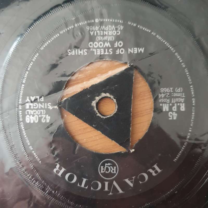 Cornelia  Picking Up Pebbles - Vinyl 7" Record - Very-Good+ Quality (VG+) (verygoodplus)