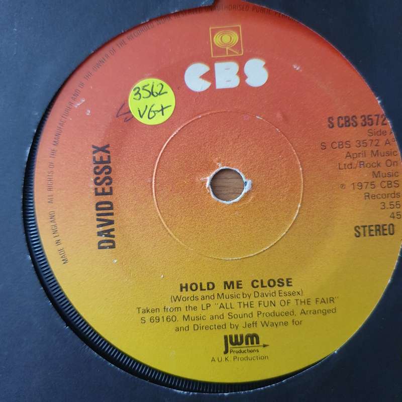 David Essex  Hold Me Close - Vinyl 7" Record - Very-Good+ Quality (VG+)