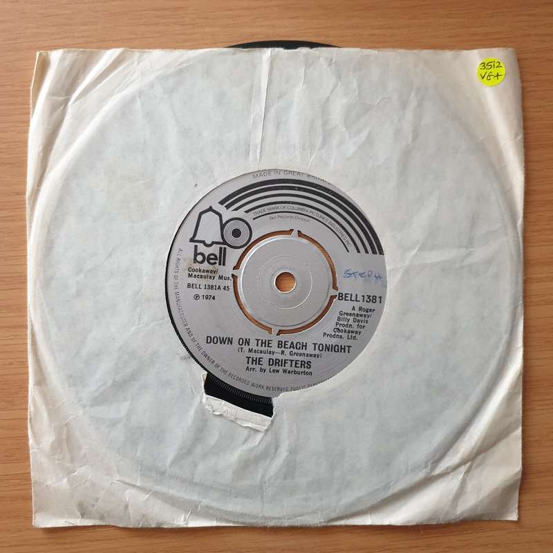 The Drifters  Down On The Beach Tonight - Vinyl 7" Record - Very-Good+ Quality (VG+) (verygood...