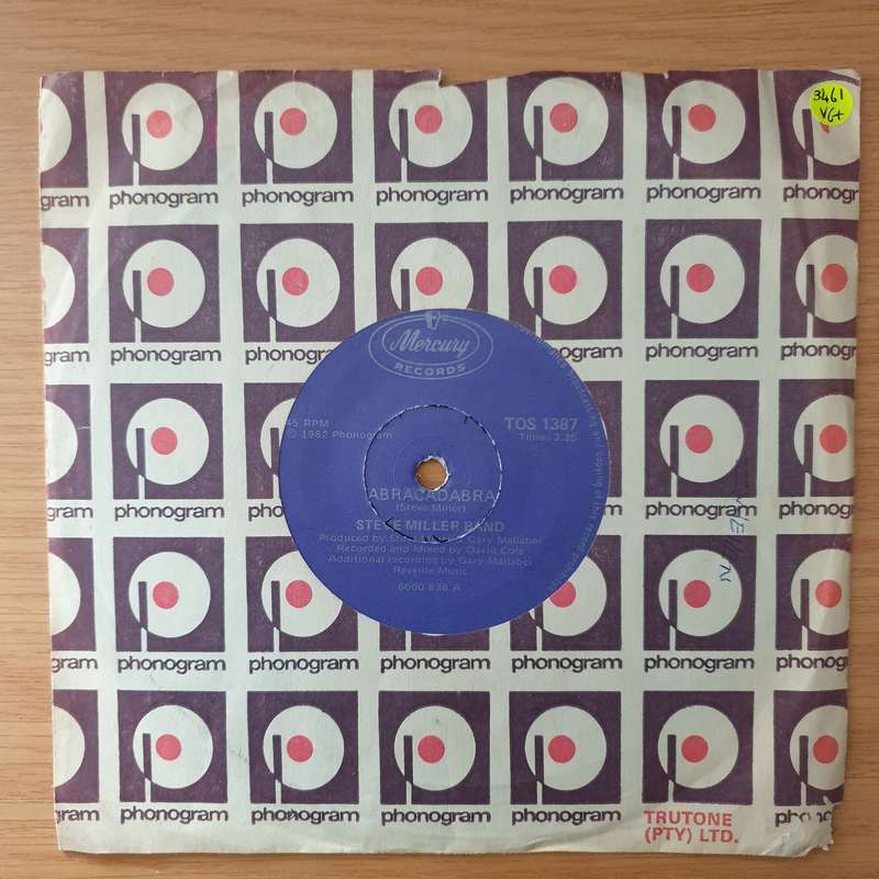 Steve Miller Band  Abracadabra - Vinyl 7" Record - Very-Good+ Quality (VG+) (verygoodplus)