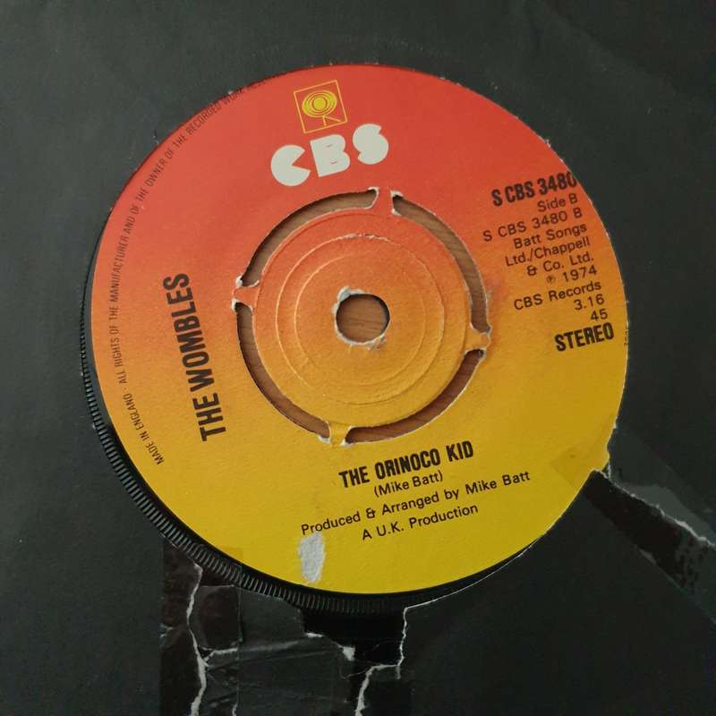 The Wombles  Super Womble - Vinyl 7" Record - Very-Good+ Quality (VG+) (verygoodplus)