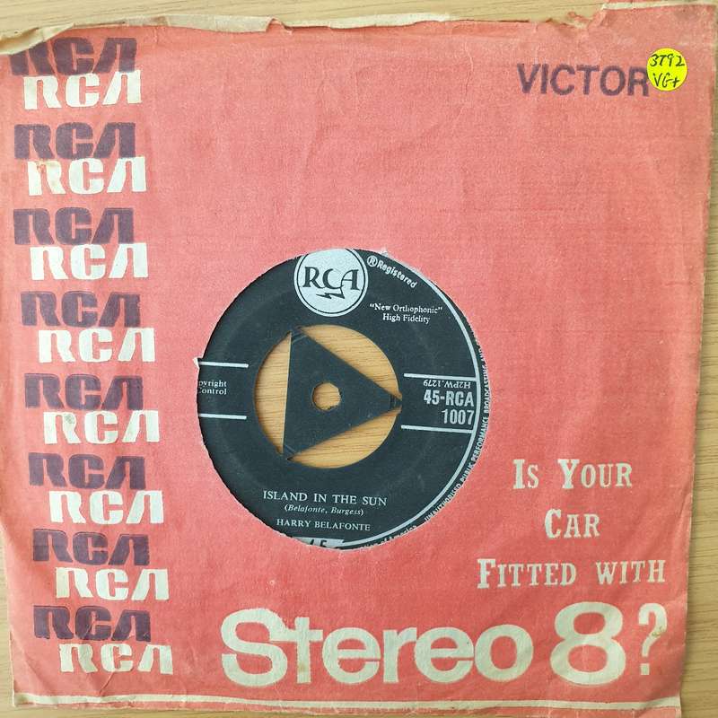Harry Belafonte  Island In The Sun - Vinyl 7" Record - Very-Good+ Quality (VG+) (verygoodplus)