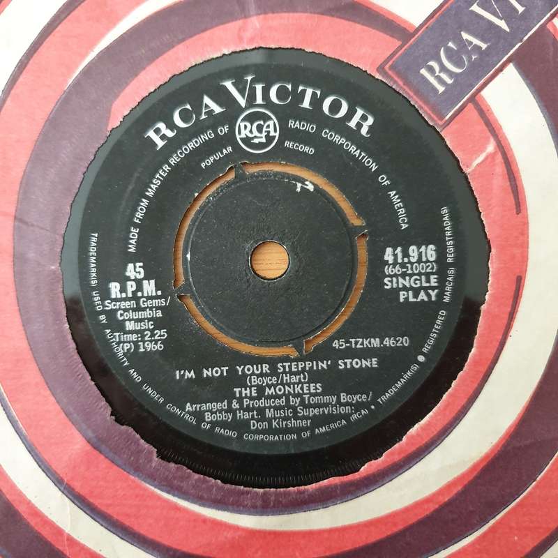 The Monkees  I'm A Believer - Vinyl 7" Record - Very-Good+ Quality (VG+) (verygoodplus)