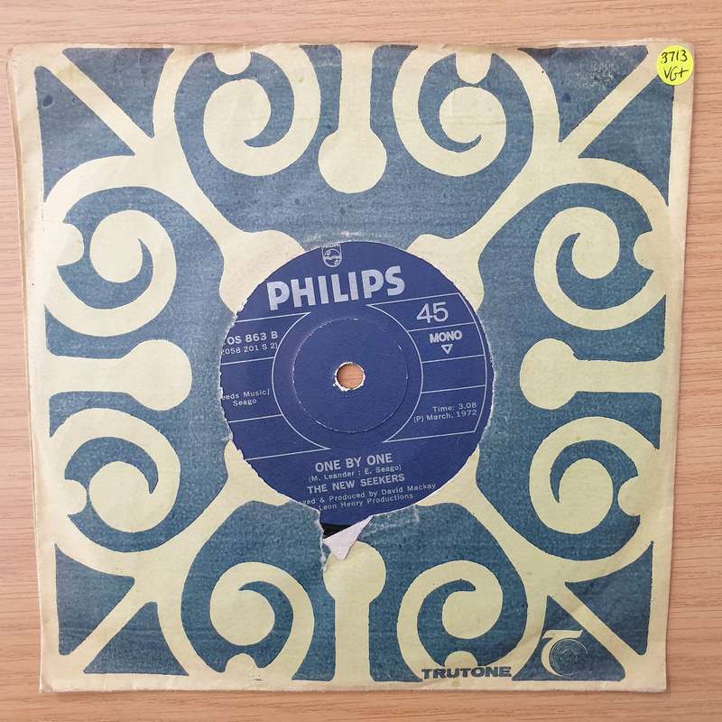 The New Seekers  Beg, Steal Or Borrow - Vinyl 7" Record - Very-Good+ Quality (VG+) (verygoodplus)