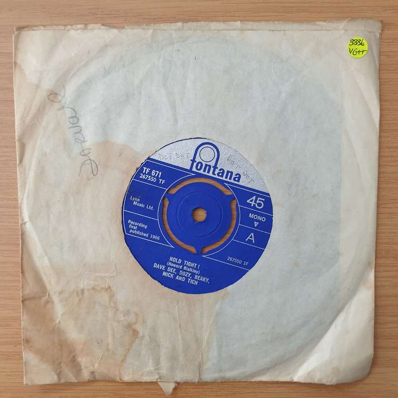 Dave Dee, Dozy, Beaky, Mick And Tich  Hold Tight! - Vinyl 7" Record - Very-Good+ Quality (VG+)...