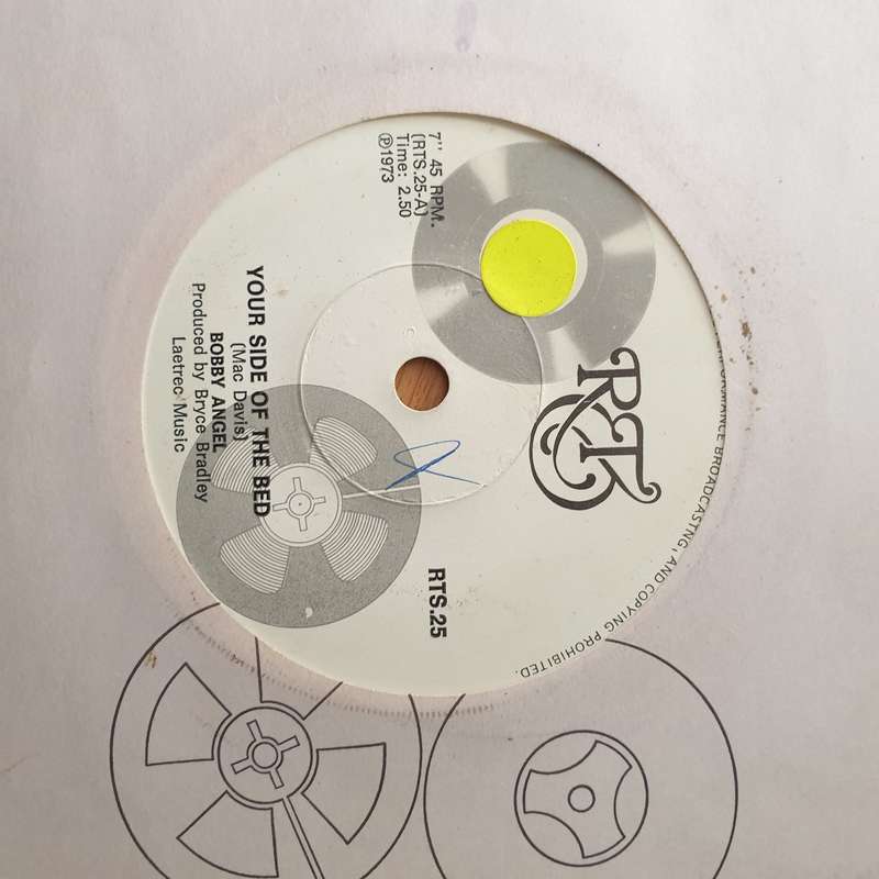 Bobby Angel  Your Side Of The Bed - Vinyl 7" Record - Very-Good+ Quality (VG+) (verygoodplus)