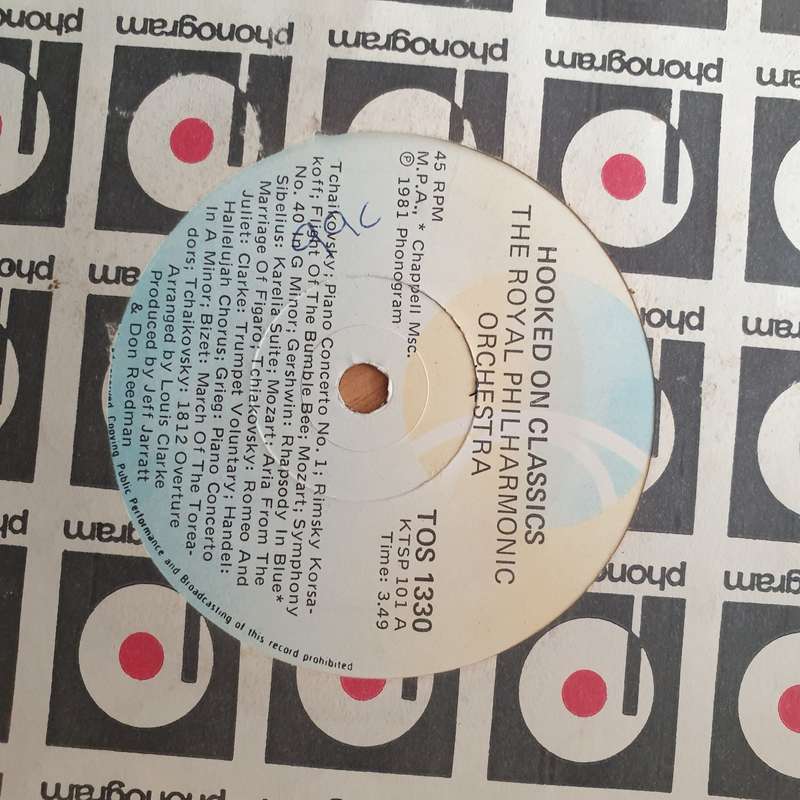 The Royal Philharmonic Orchestra  Hooked On Classics - Vinyl 7" Record - Very-Good Quality (VG...