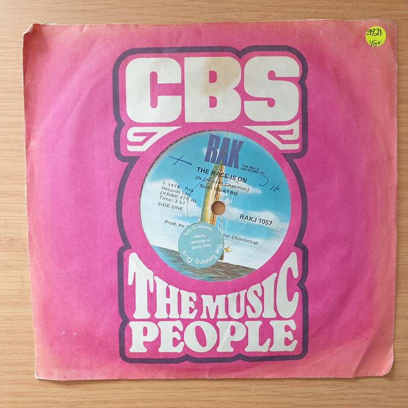 Suzi Quatro  The Race Is On - Vinyl 7" Record - Very-Good+ Quality (VG+) (verygoodplus)