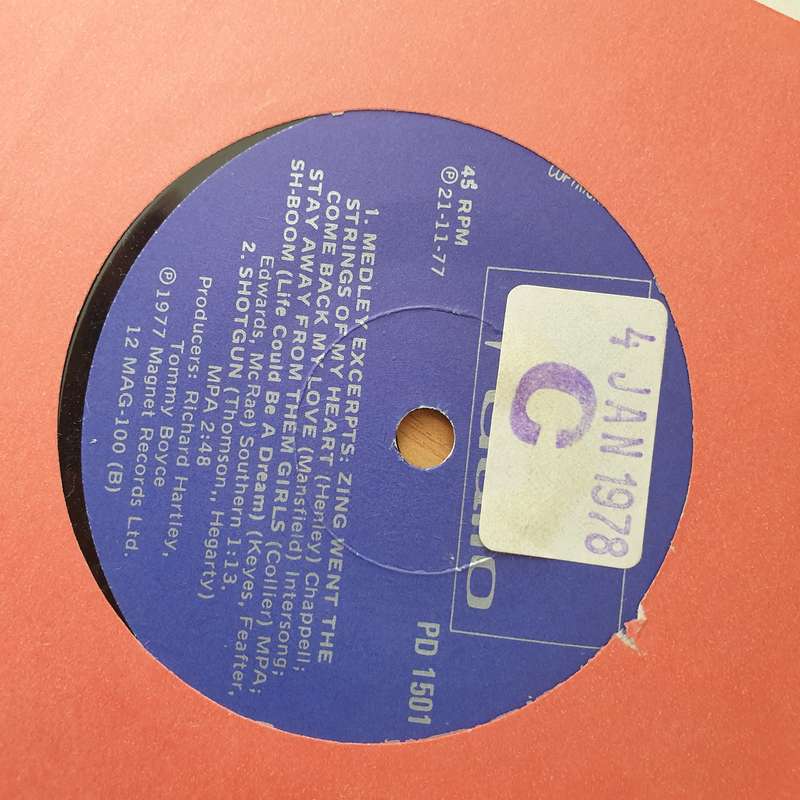 Darts  Daddy Cool / The Girl Can't Help It - Vinyl 7" Record - Very-Good+ Quality (VG+) (veryg...