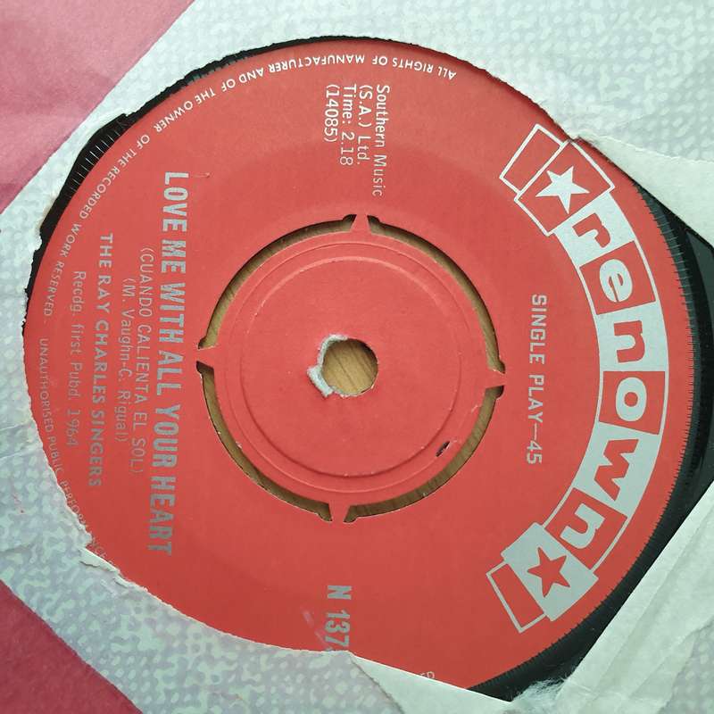 The Ray Charles Singers  Love Me With All Your Heart (Cuando Calienta El Sol) / Sweet Little M...