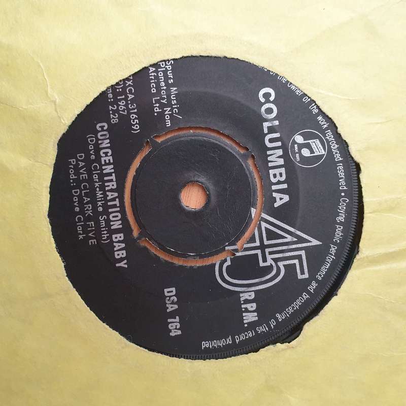 The Dave Clark Five  Everybody Knows - Vinyl 7" Record - Very-Good+ Quality (VG+) (verygoodplus)