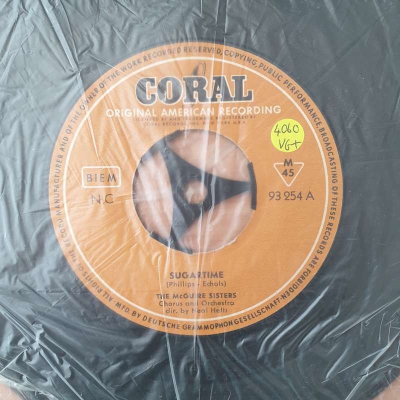 The McGuire Sisters  Sugartime / Banana Split - Vinyl 7" Record - Very-Good+ Quality (VG+) (ve...