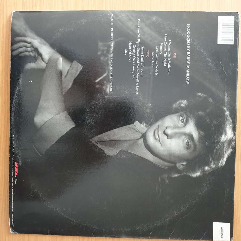 Barry Manilow  Here Comes The Night - Vinyl LP Record - Very-Good+ Quality (VG+) (verygoodplus)