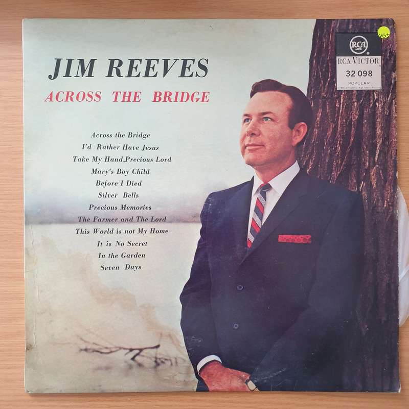 Jim Reeves  Across The Bridge - Vinyl LP Record - Very-Good+ Quality (VG+) (verygoodplus)