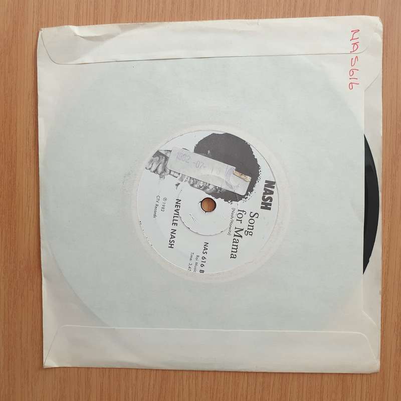 Neville Nash  Diamonds & Pearls - Vinyl 7" Record - Very-Good+ Quality (VG+) (verygoodplus)